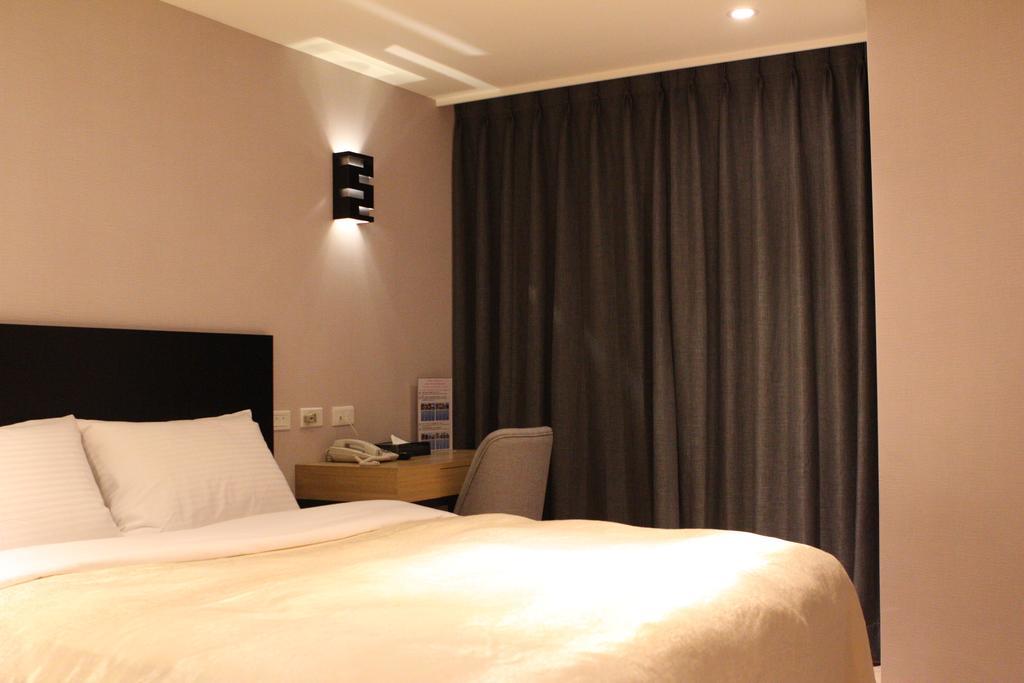 E-house Xining Branch 3* Taipei