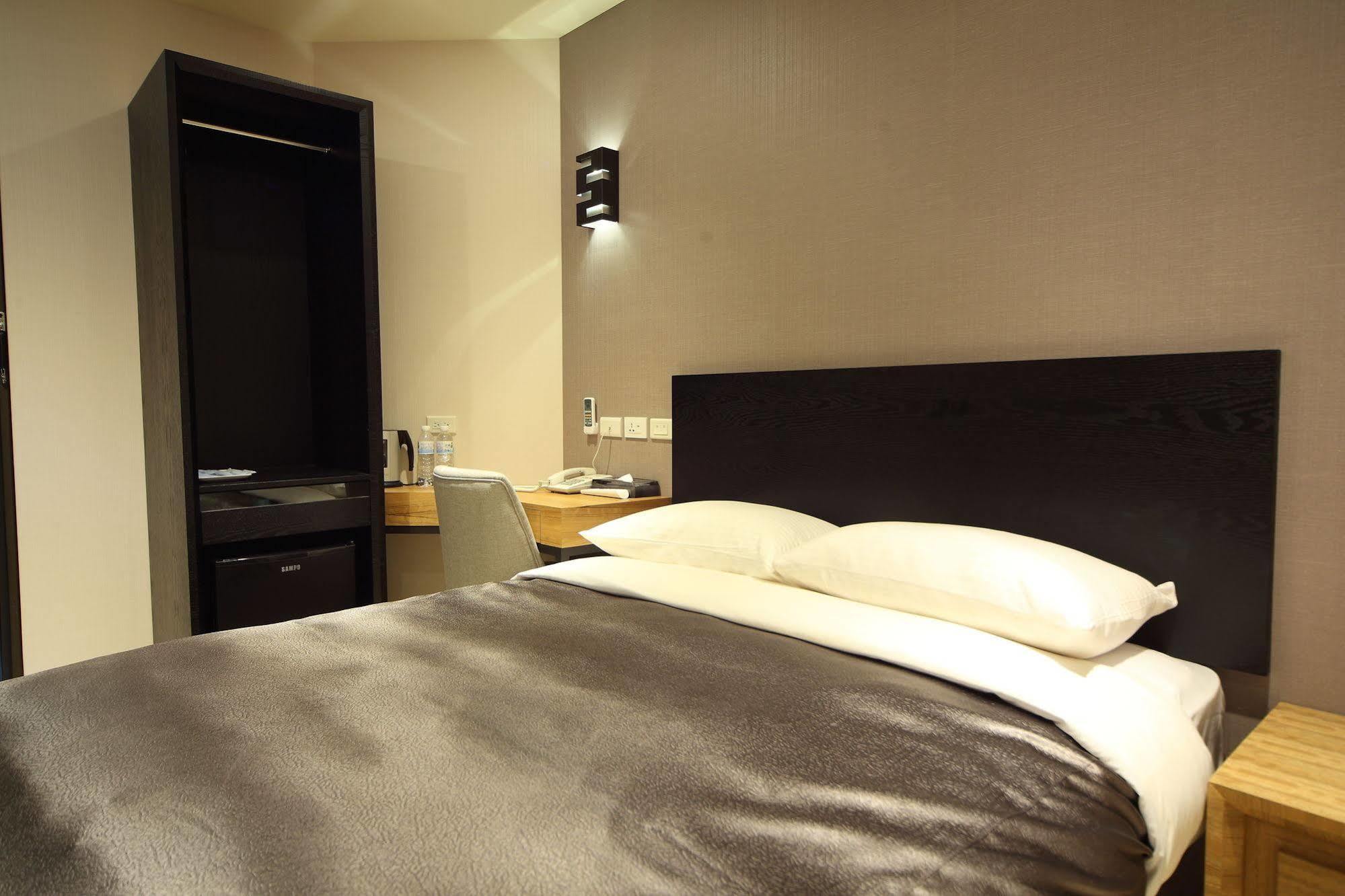 Hotel E-house Xining Branch 3*